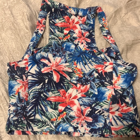 Marilyn Monroe Crop Top - Picture 2 of 3